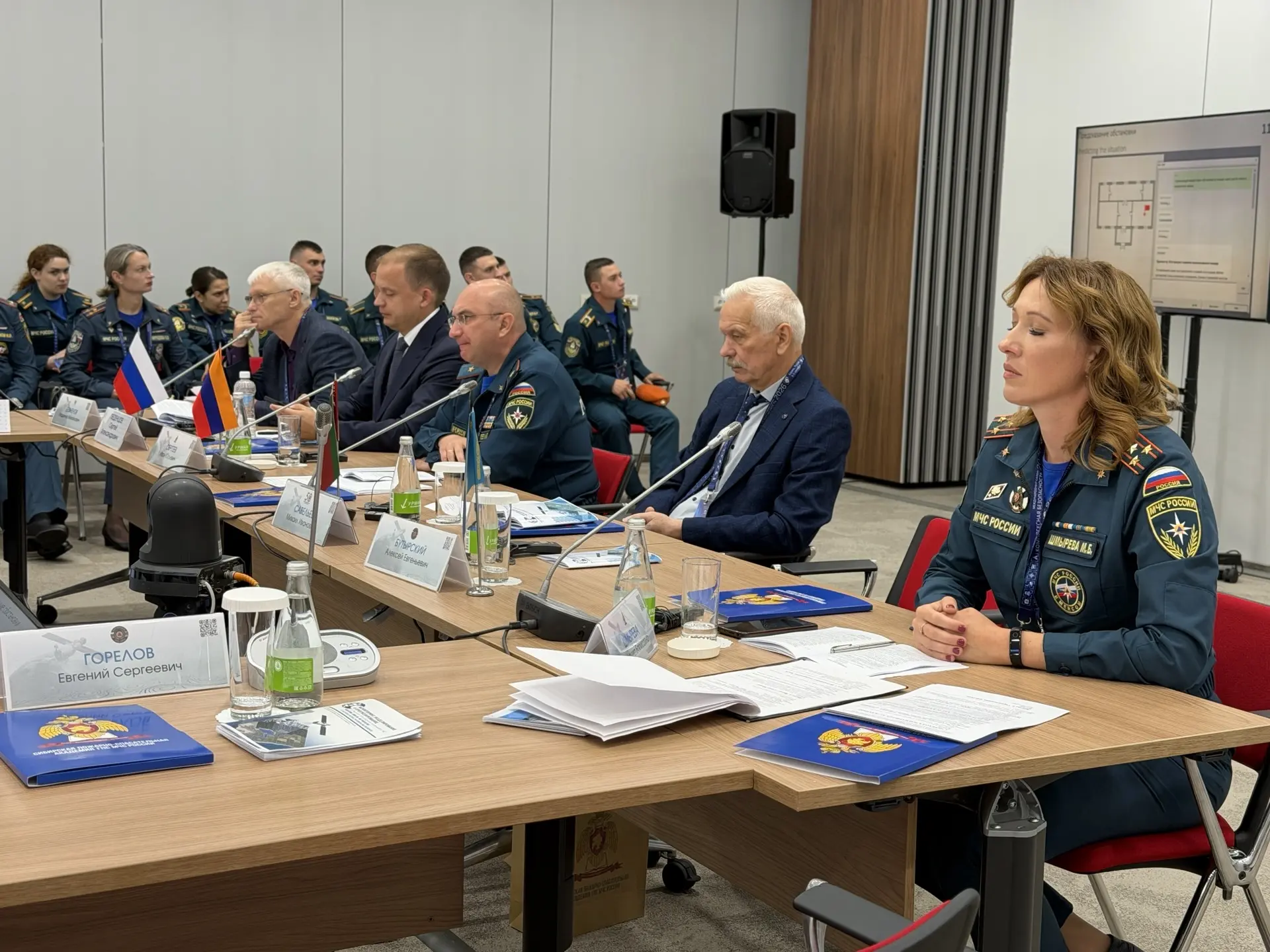 Надежда Филиппова представляет завод ЗВЕЗДА на салоне «Комплексная безопасность»