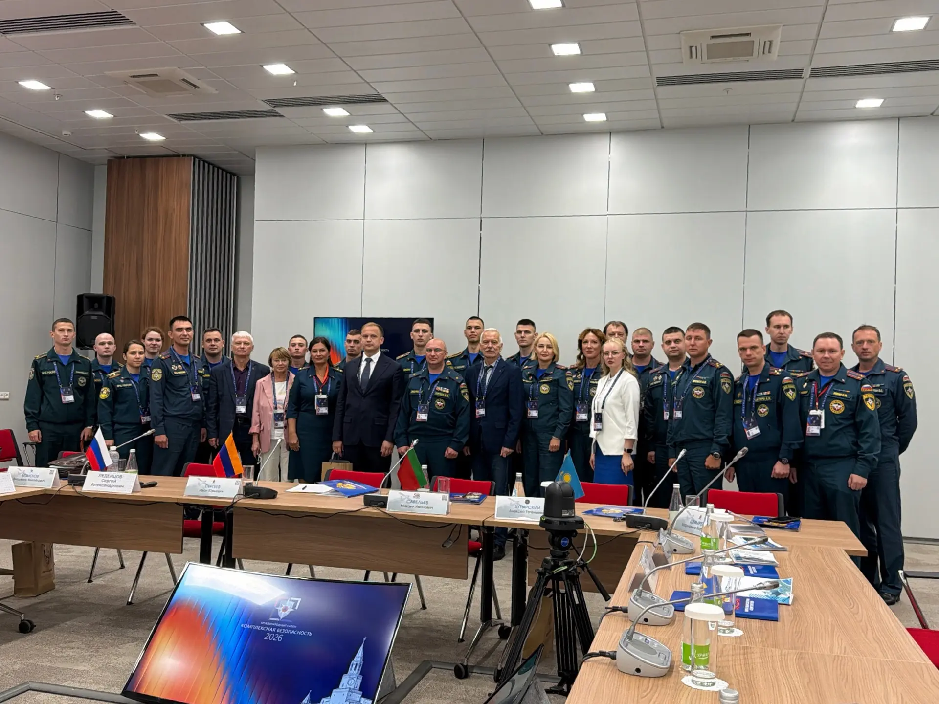 Надежда Филиппова представляет завод ЗВЕЗДА на салоне «Комплексная безопасность»